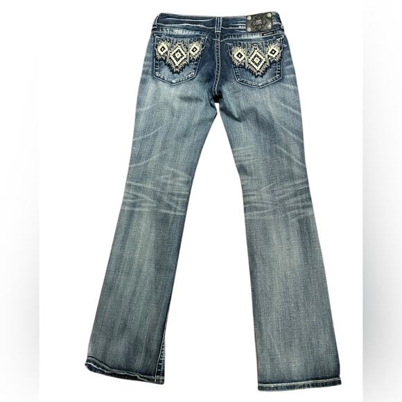 Miss Me Women’s Size 30 x 34.5 Bootcut Jeans With Leather Aztec Trim Pockets - Picture 1 of 10